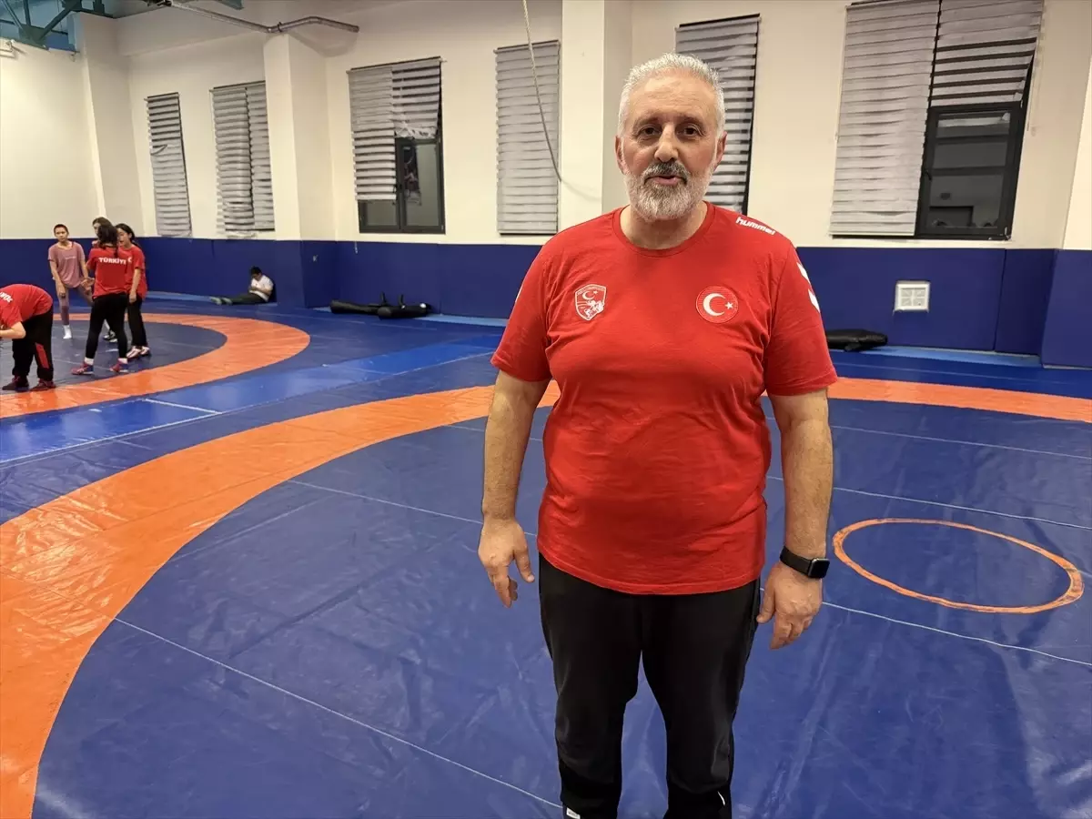 Güreşçi İkiz Kardeşlerden Başarıya Adım