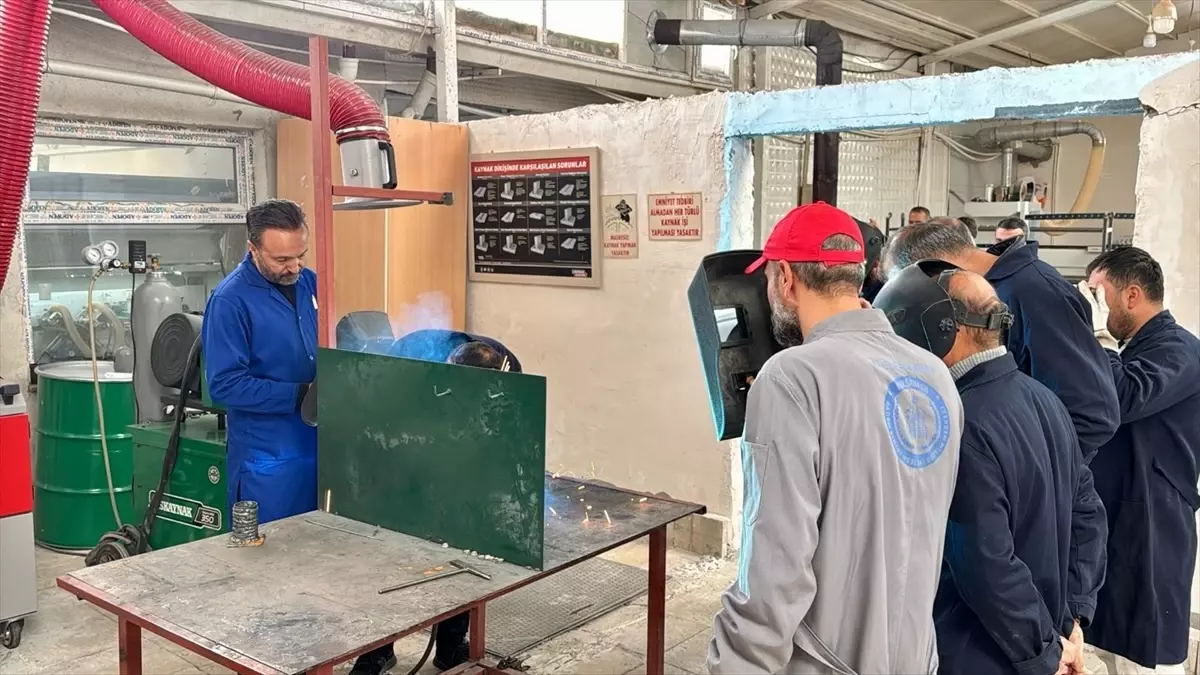 Kırşehir\'de Yükümlülere Kaynakçılık Eğitimi