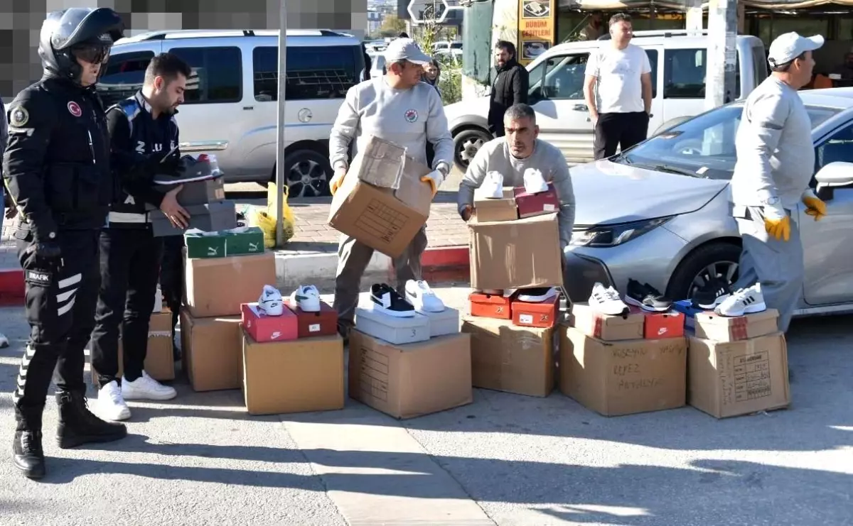 Kepez\'de yol ve kaldırımları işgal eden 18 işletmeye ceza