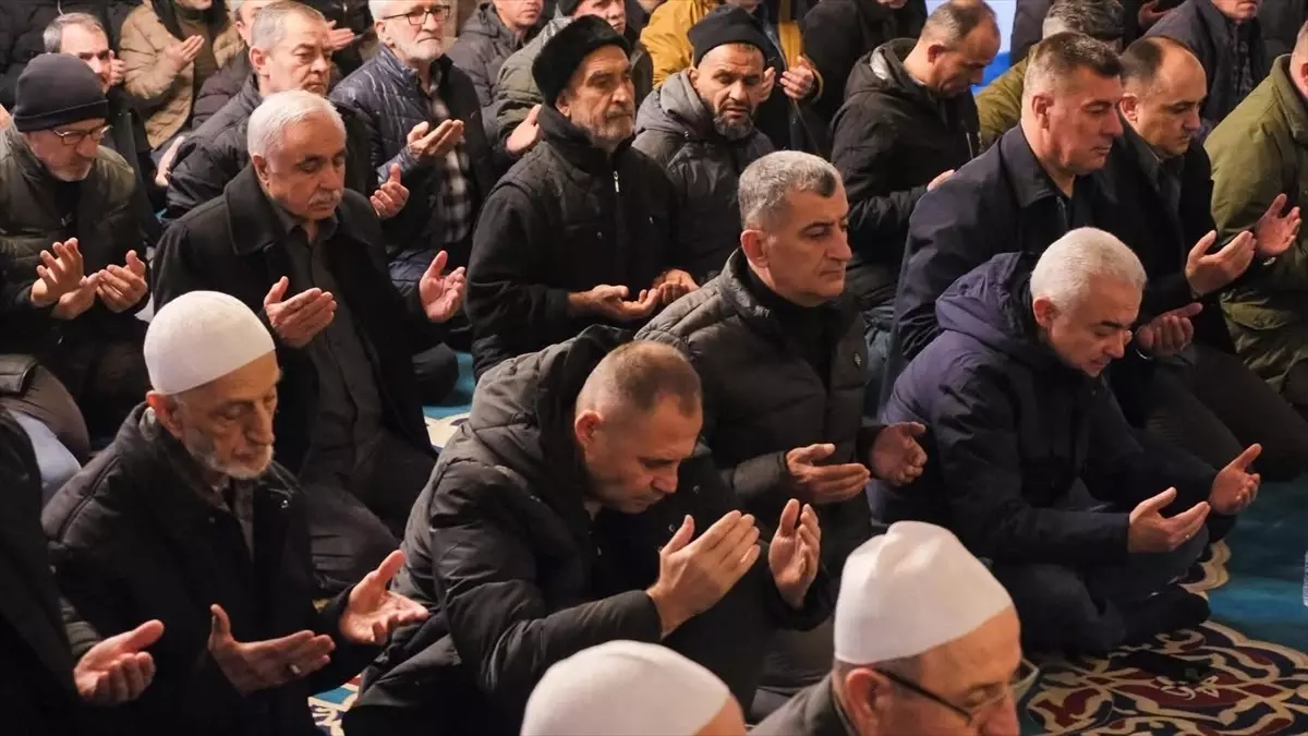 Kırklareli\'nde şehit astsubay Göktan Özüpek için mevlit okutuldu