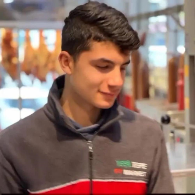 Mezarlıkta boğazları kesilmiş halde bulundular! 2 gencin kimlikleri ortaya çıktı