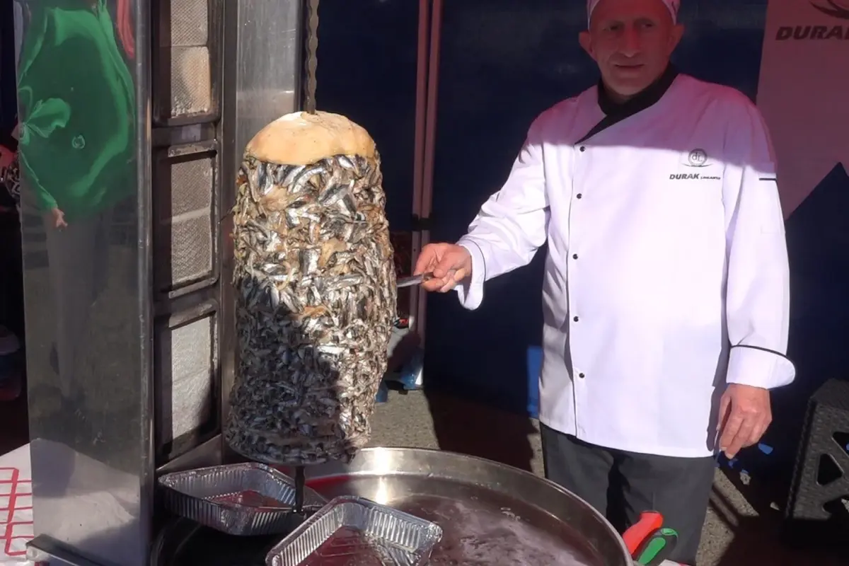 Ne et ne tavuk ne de sucuk! Bu döner Türkiye\'de bir ilk