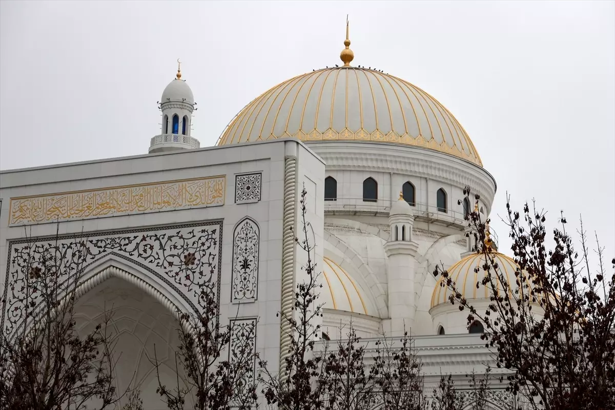 Müslümanların Gururu Camisi: İslam Mimarisinin İhtişamı