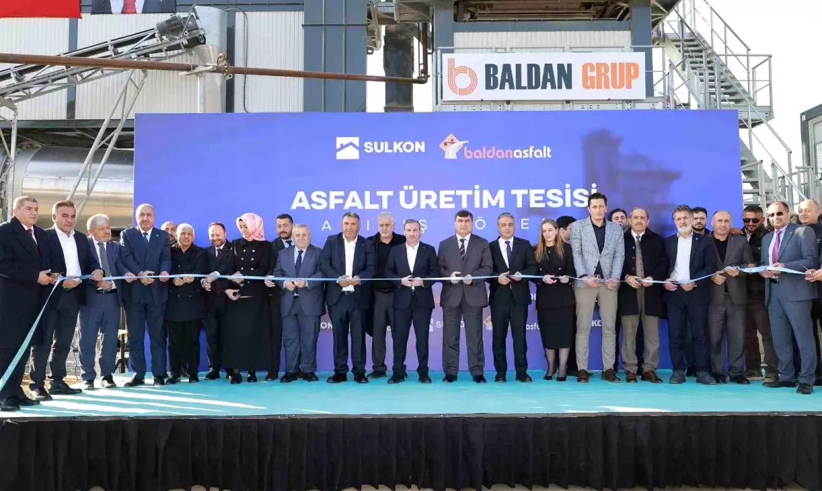 Sultanbeyli\'de asfalt üretim tesisi açıldı
