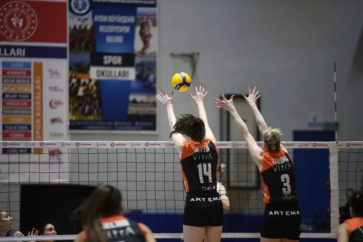 Eczacıbaşı Dynavit, Aydın\'ı 3-0 Geçti