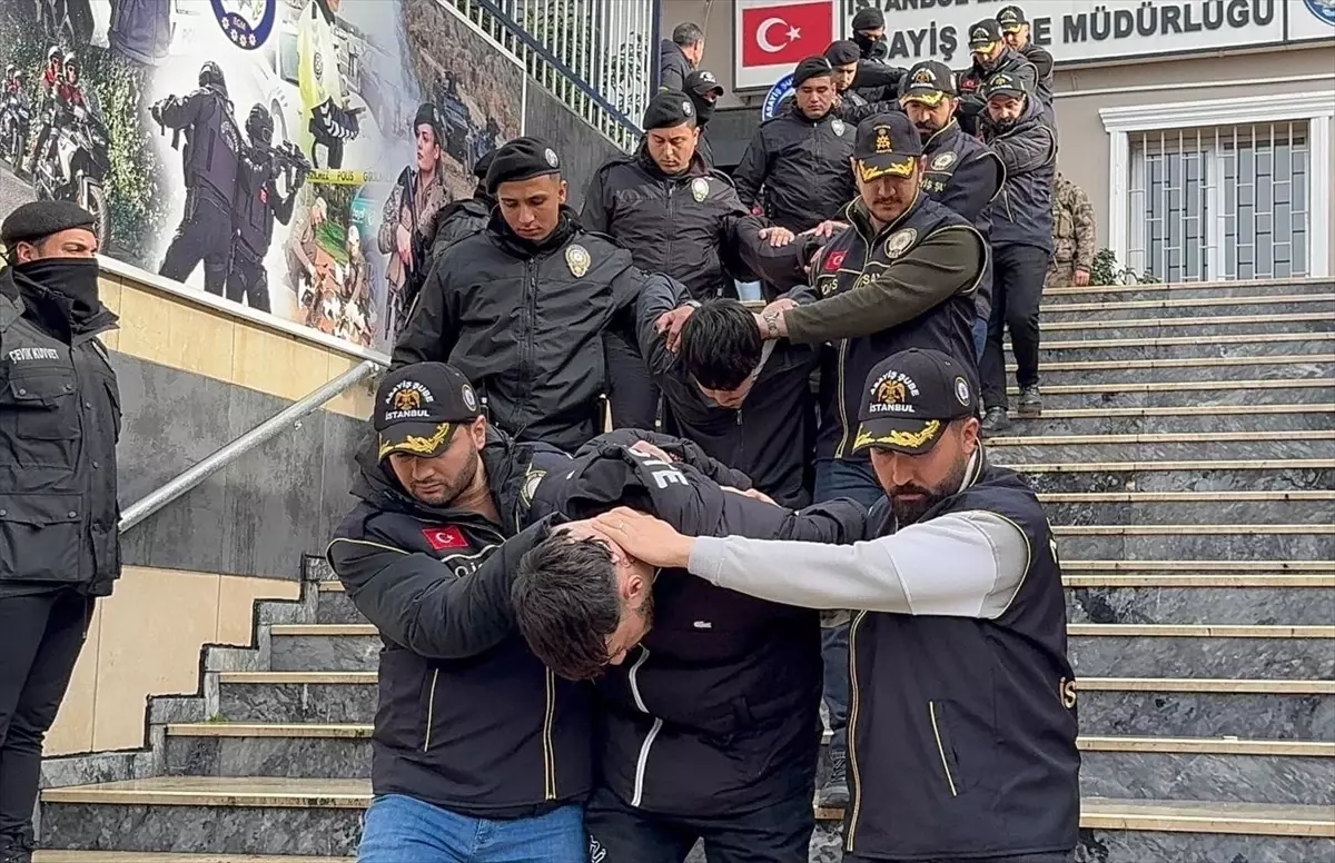 Bakırköy\'de Silahlı Saldırı: 12 Şüpheli Adliyeye Sevk Edildi