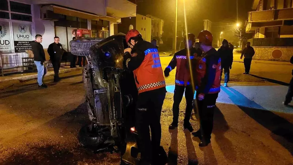 Akyazı\'da Gaz Pedalı Takılı Kaldı