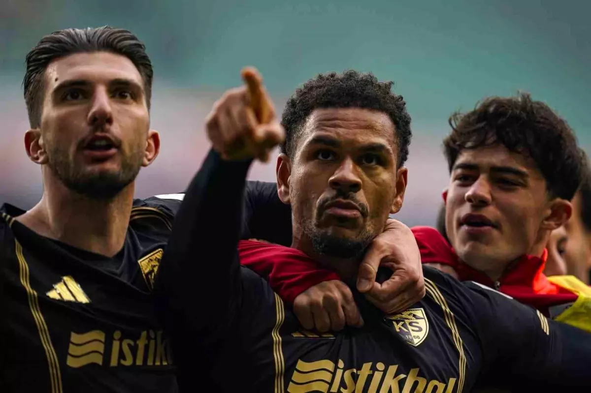 Onugkha\'nın Golleri Kayserispor\'u Destekliyor