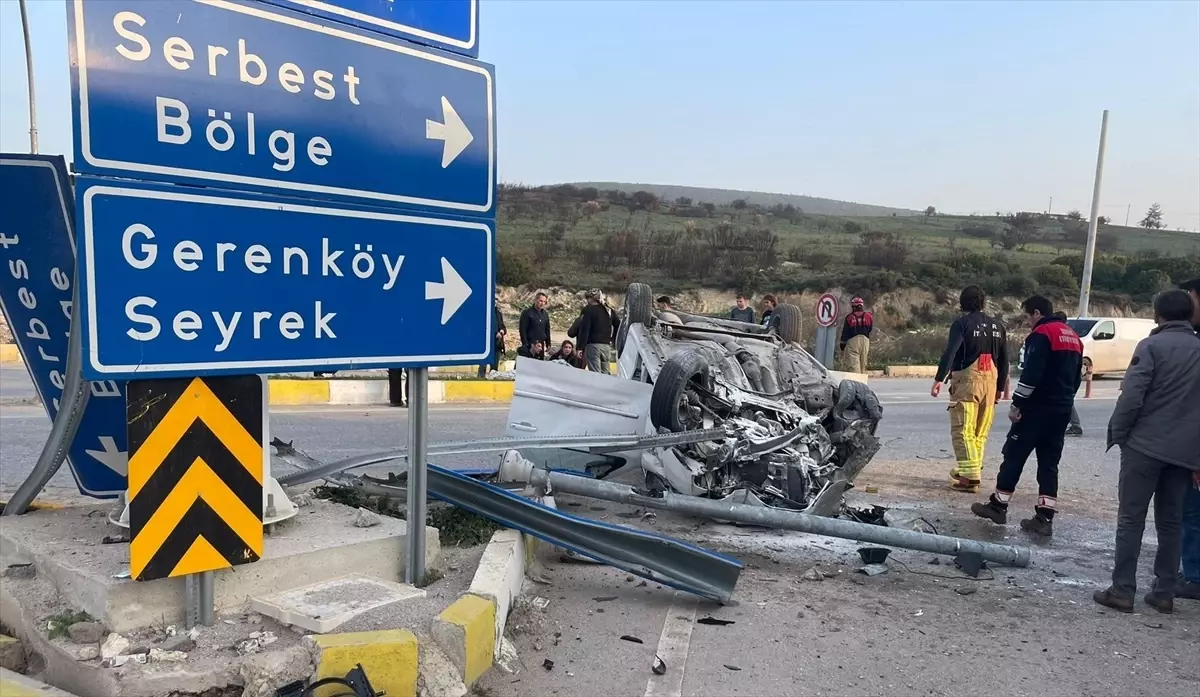 Foça\'da Kaza: 2 Yaralı