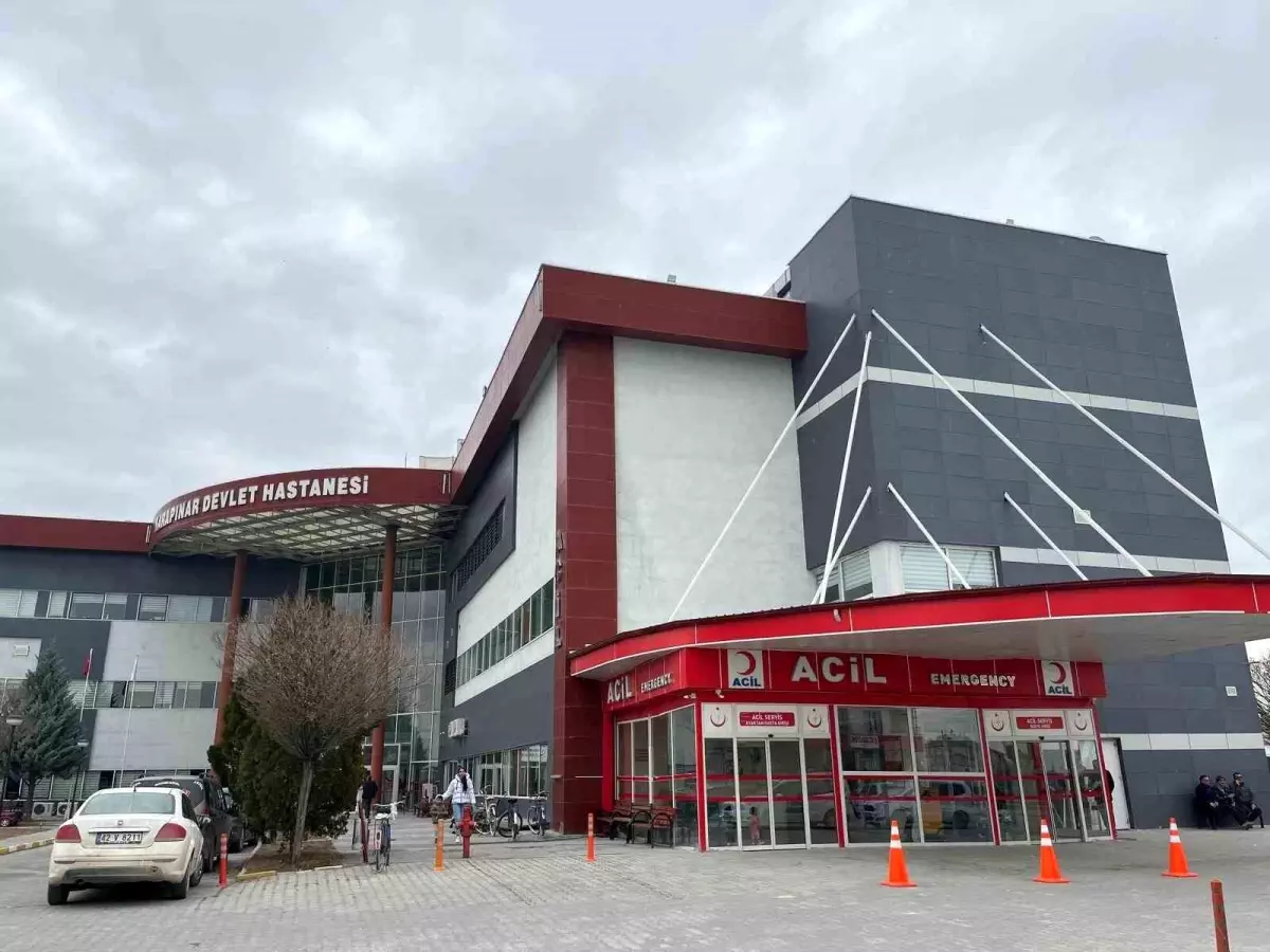 Konya\'da Buzlanma Kazası: Motosiklet Sürücüsü Yaralandı