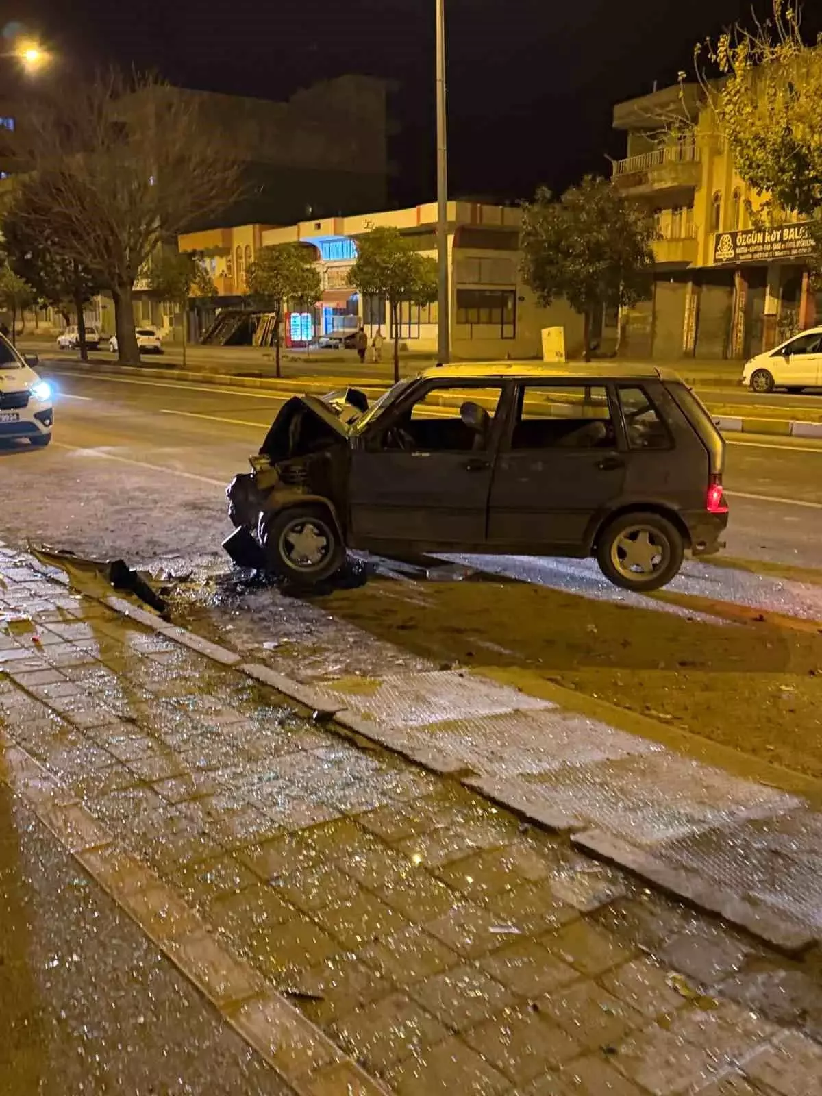 Midyat\'ta Kaza: Sürücü Yaralandı