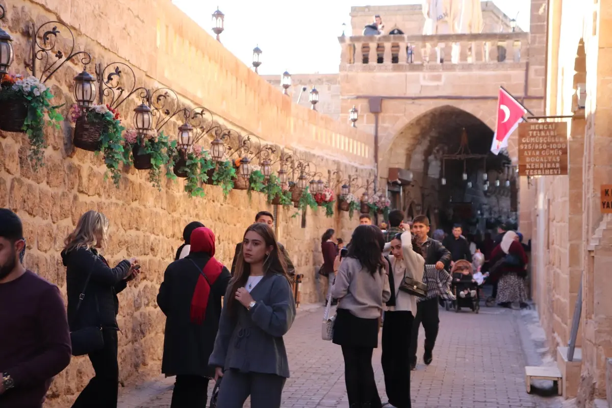 Midyat Kışın da Turistleri Ağırlıyor