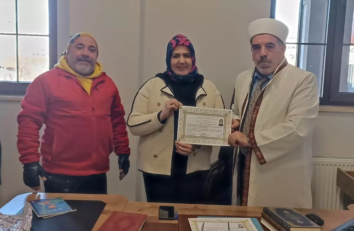 Kolombiyalı Psikolog İslam\'ı Seçti