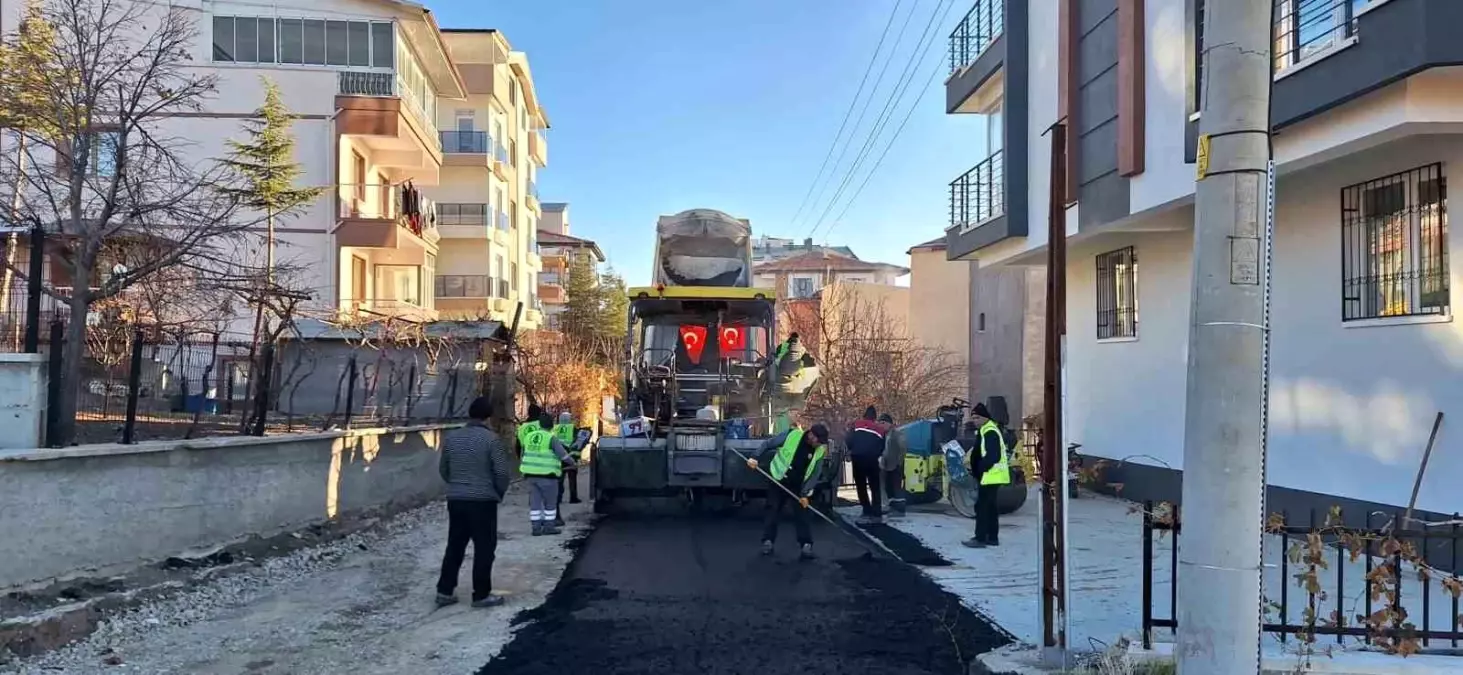 Pursaklar Belediyesi konforlu yollar için çalışmalara hız kesmeden devam ediyor