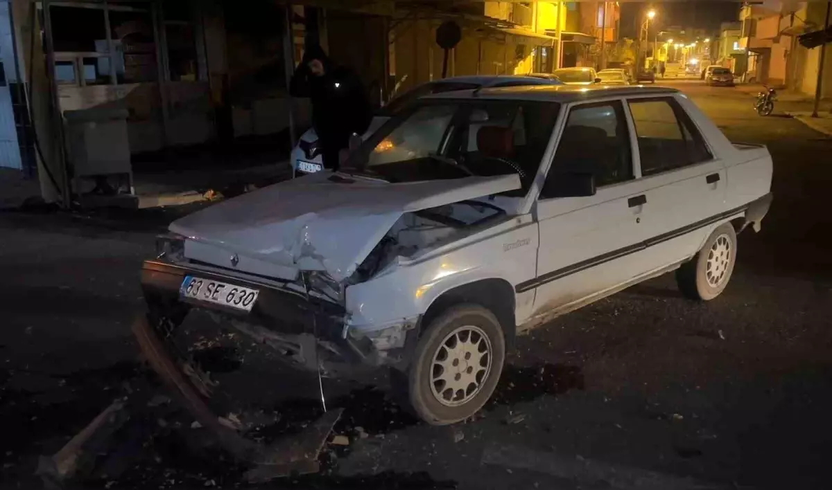 Şanlıurfa\'da otomobiller çarpıştı