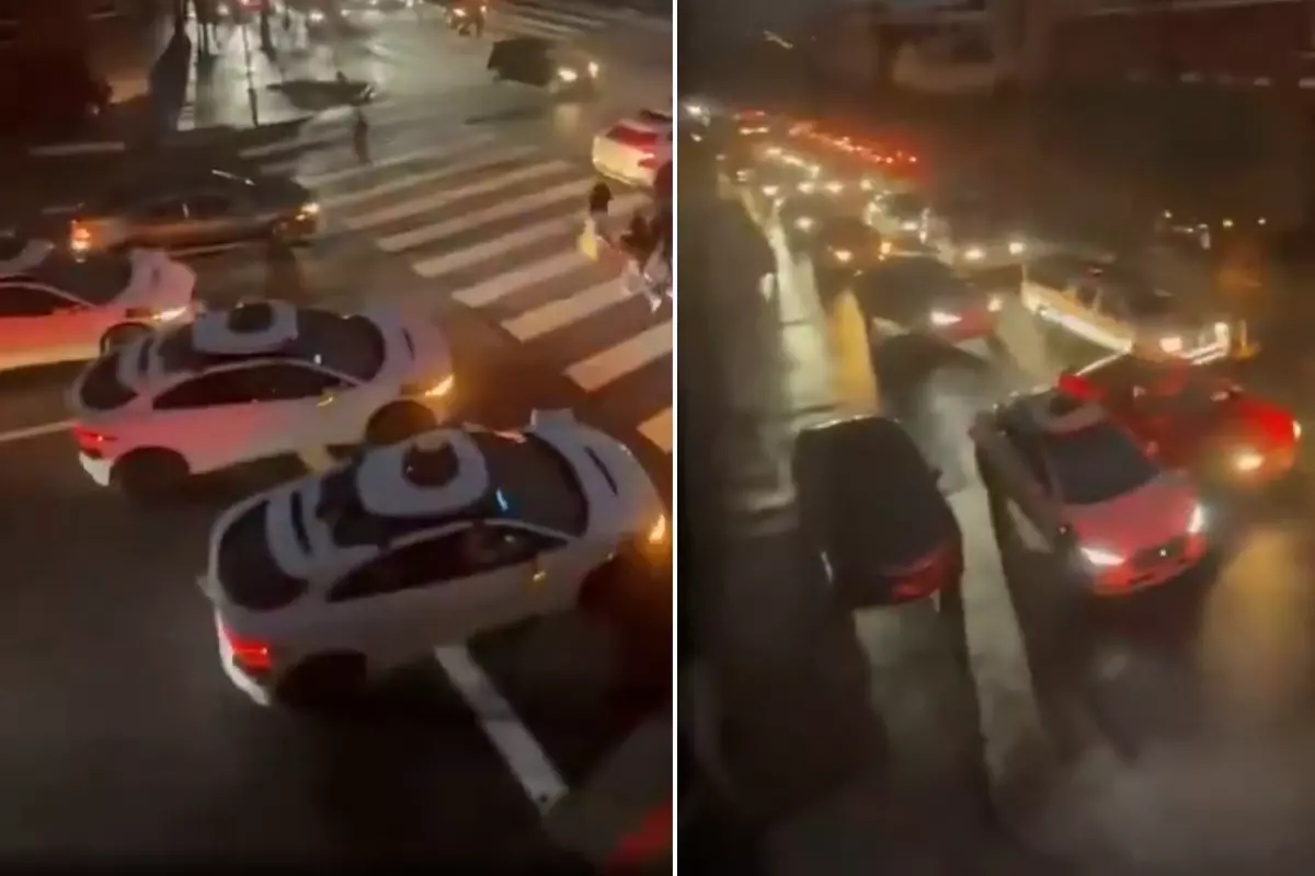 Şehirde büyük kaos! Otonom araçlar bir anda durdu, trafik kilitlendi