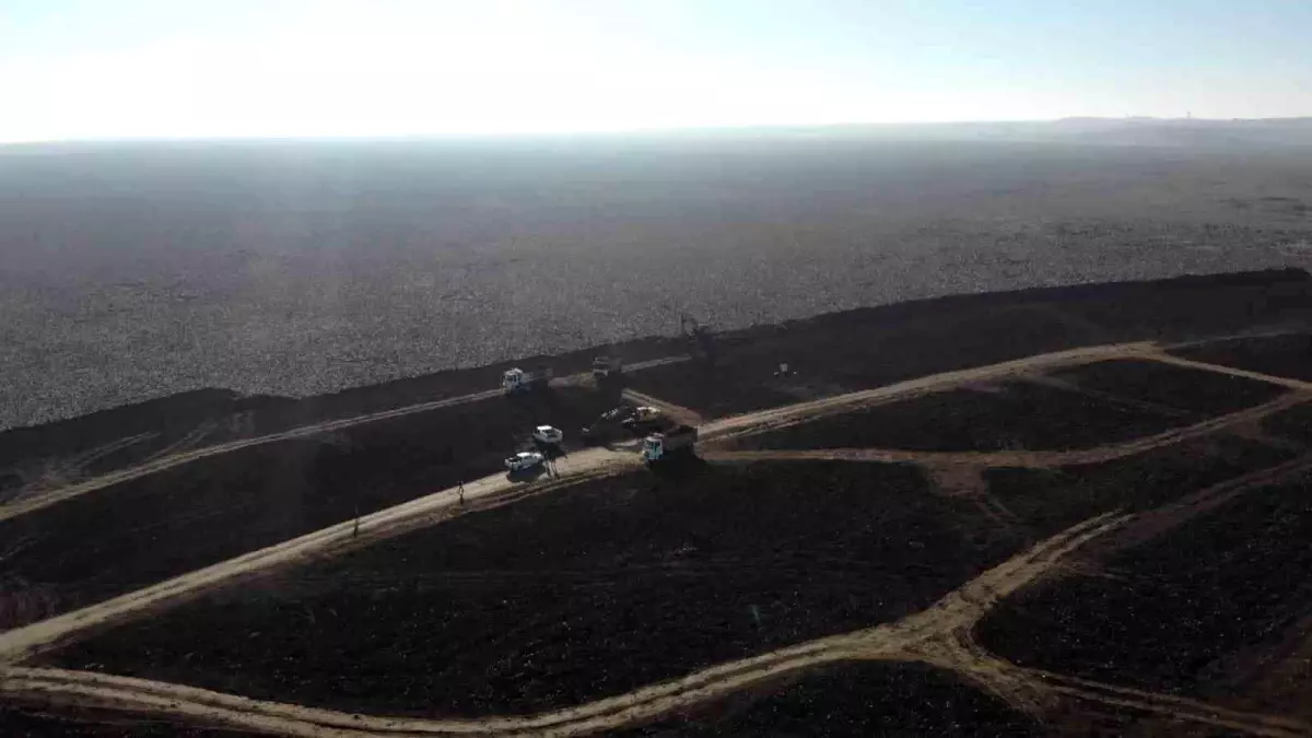 İdil\'de Taşlı Araziler Tarıma Kazandırılıyor