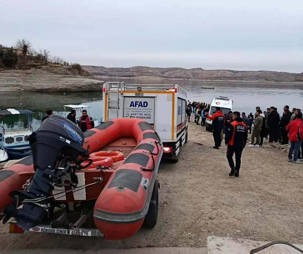 Adıyaman\'da Tekne Alabora Oldu: Kaybolan Fatih Çakır\'ın Cenazesi Bulundu
