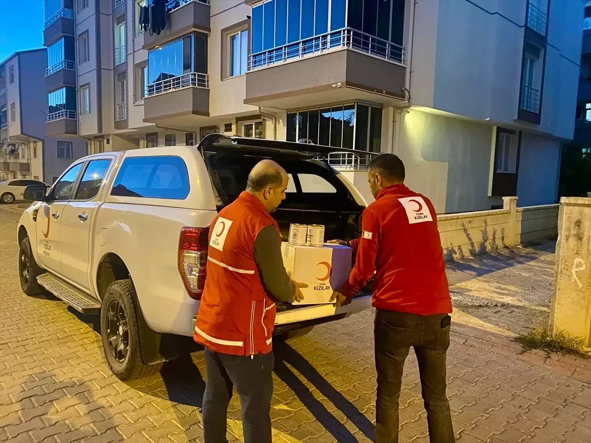 Kızılay Kırşehir\'de İhtiyaç Sahiplerine Destek
