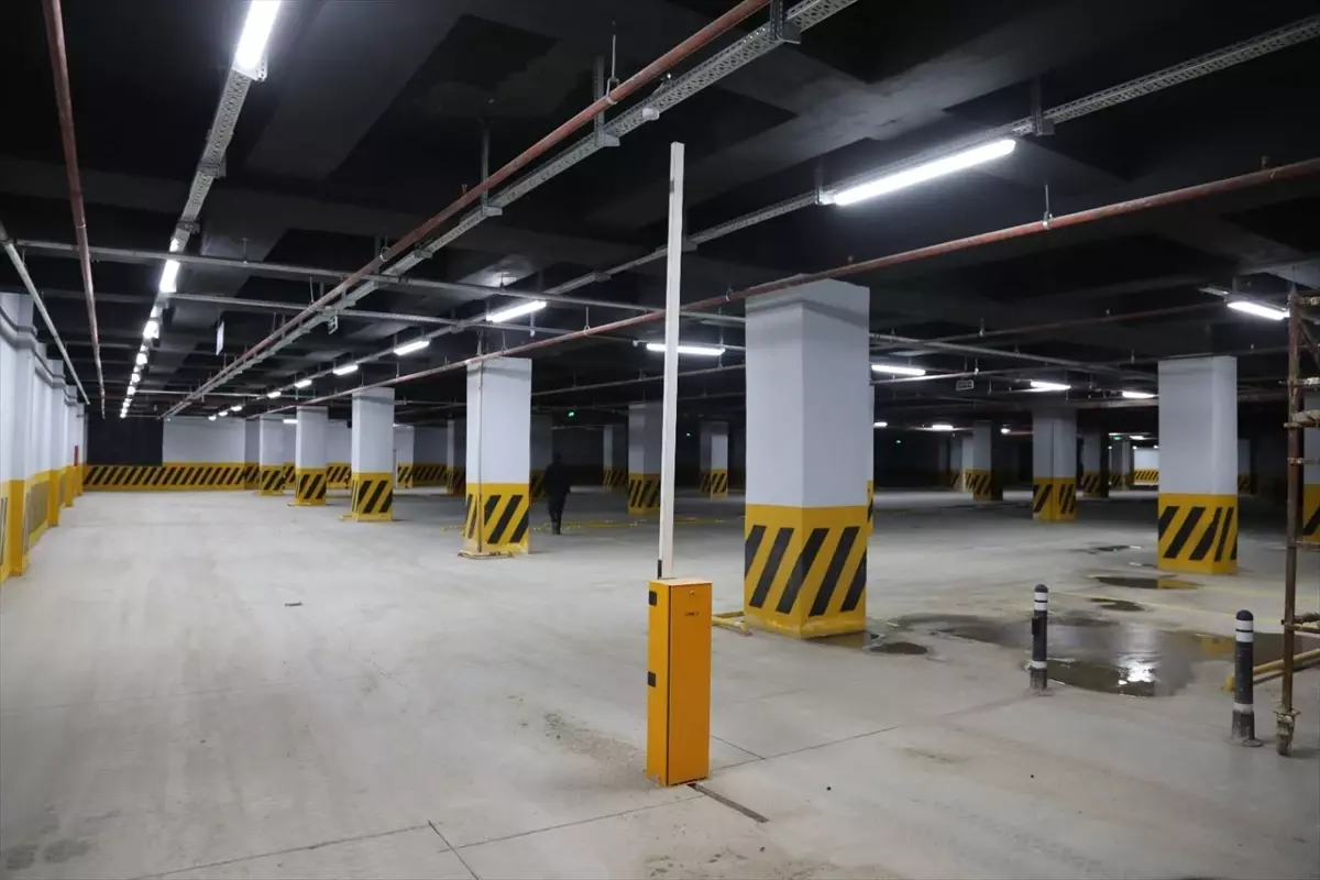 Van\'da 200 Araç Kapasiteli Otopark Açıldı