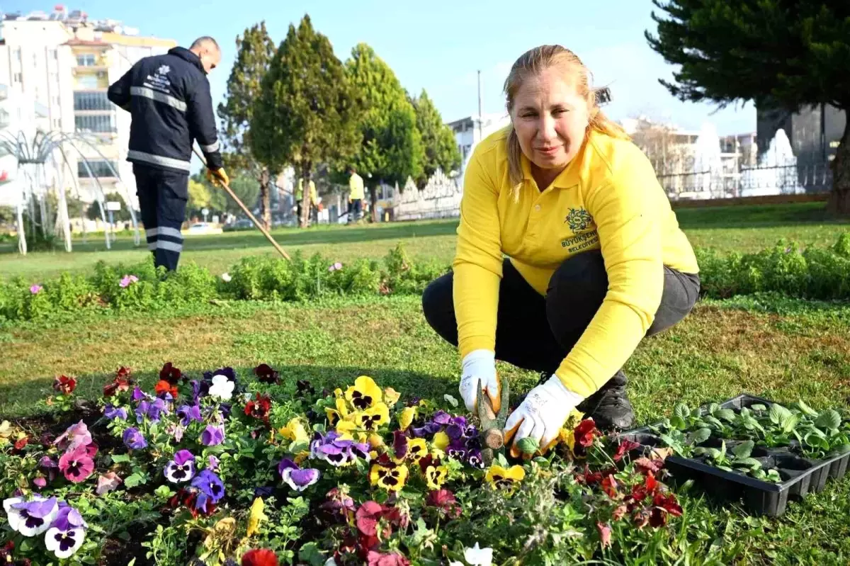 Aydın Büyükşehir Belediyesi Efeler\'de çalışmalarını sürdürüyor