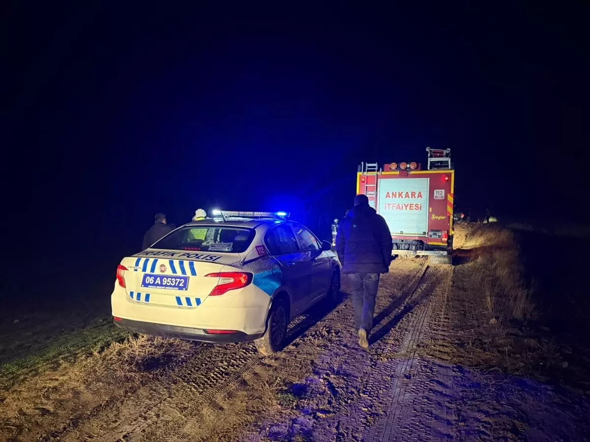 Bakan Yerlikaya: Uçak Acil İniş Yaptı