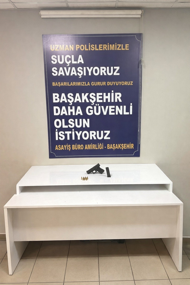 Başakşehir'de ödedikleri borcu, silahla gasp etmeye çalıştılar