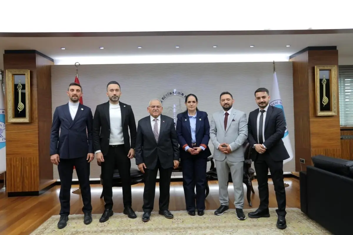 Başkan Büyükkılıç\'tan Kayseri\'de birlik ve istişare mesajı