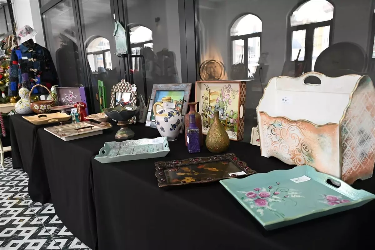 Bozüyük\'te El Sanatları Sergisi Açıldı