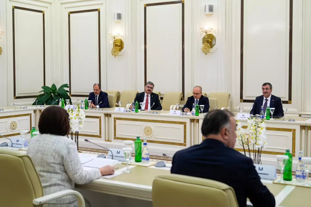 Cevdet Yılmaz, Azerbaycan ile İkili İlişkileri Görüştü