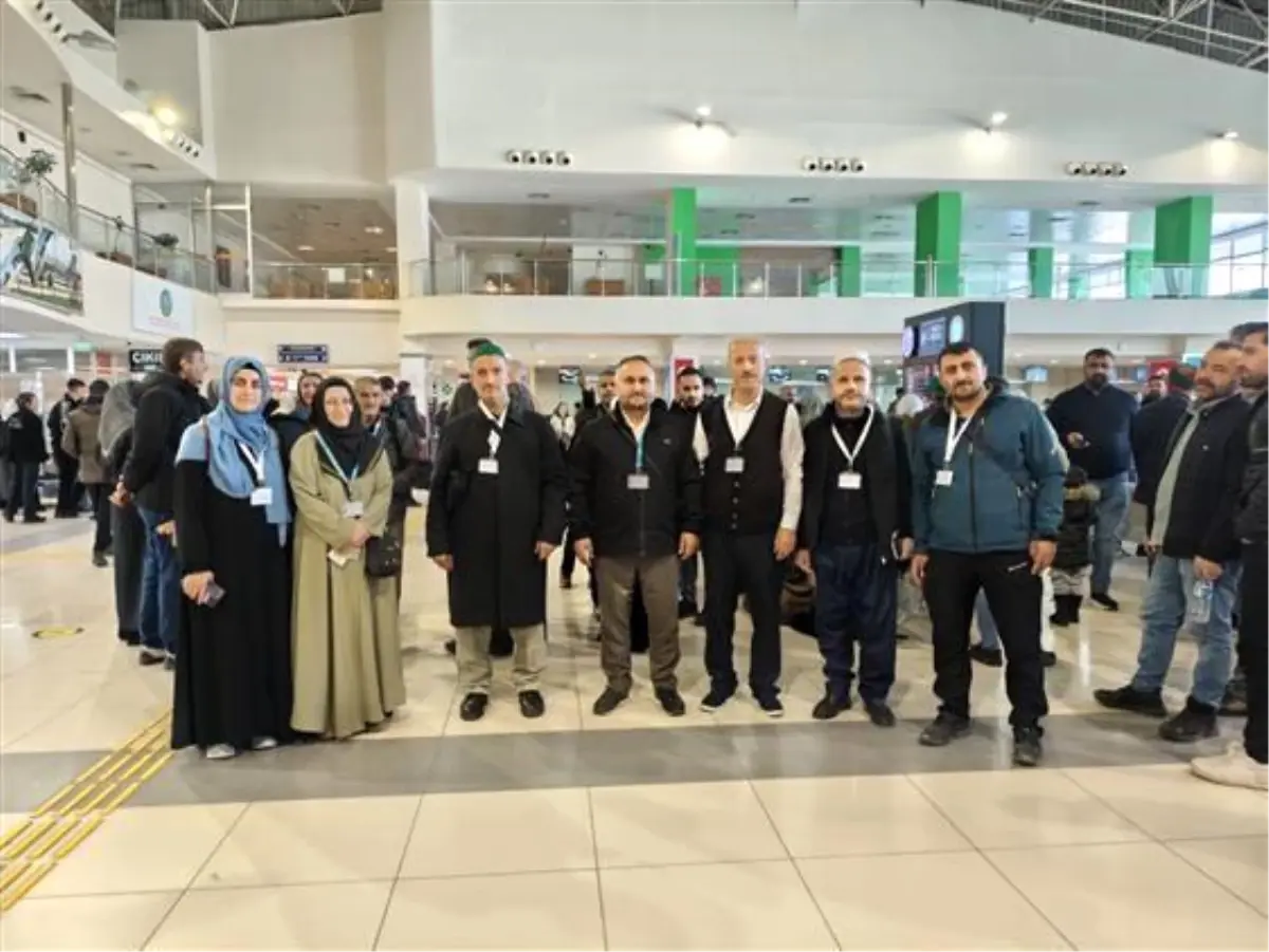 Hakkari\'den Umreye 215 Vatandaş Uğurlandı