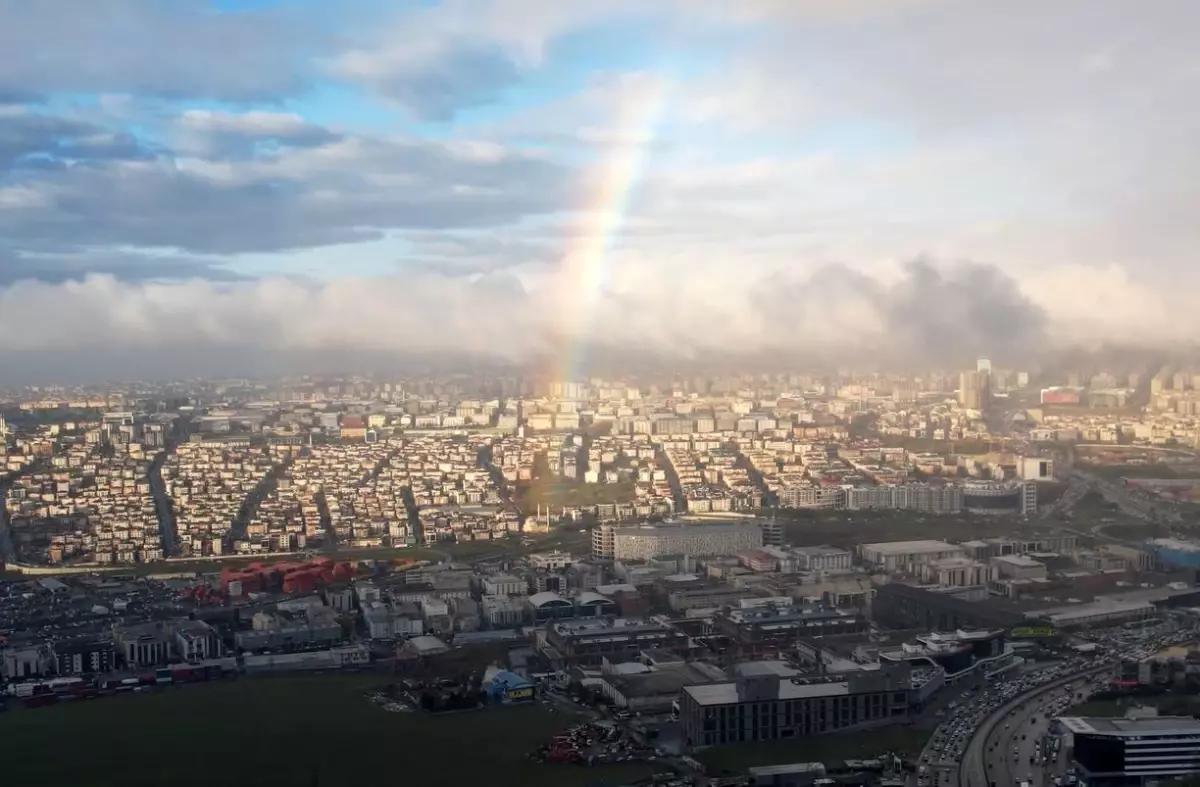 Beylikdüzü\'nde Gökkuşağı Sürprizi