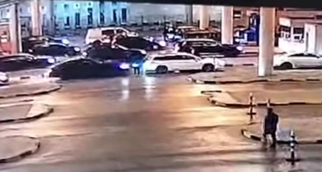 Kapıkule Sınır Kapısı\'nda Gümrük Memuruna Araç Çarptı