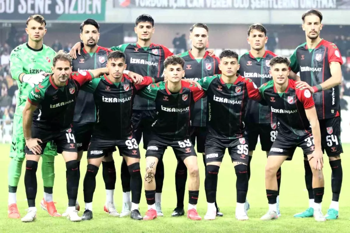 Karşıyaka devre arasına galibiyetle girdi