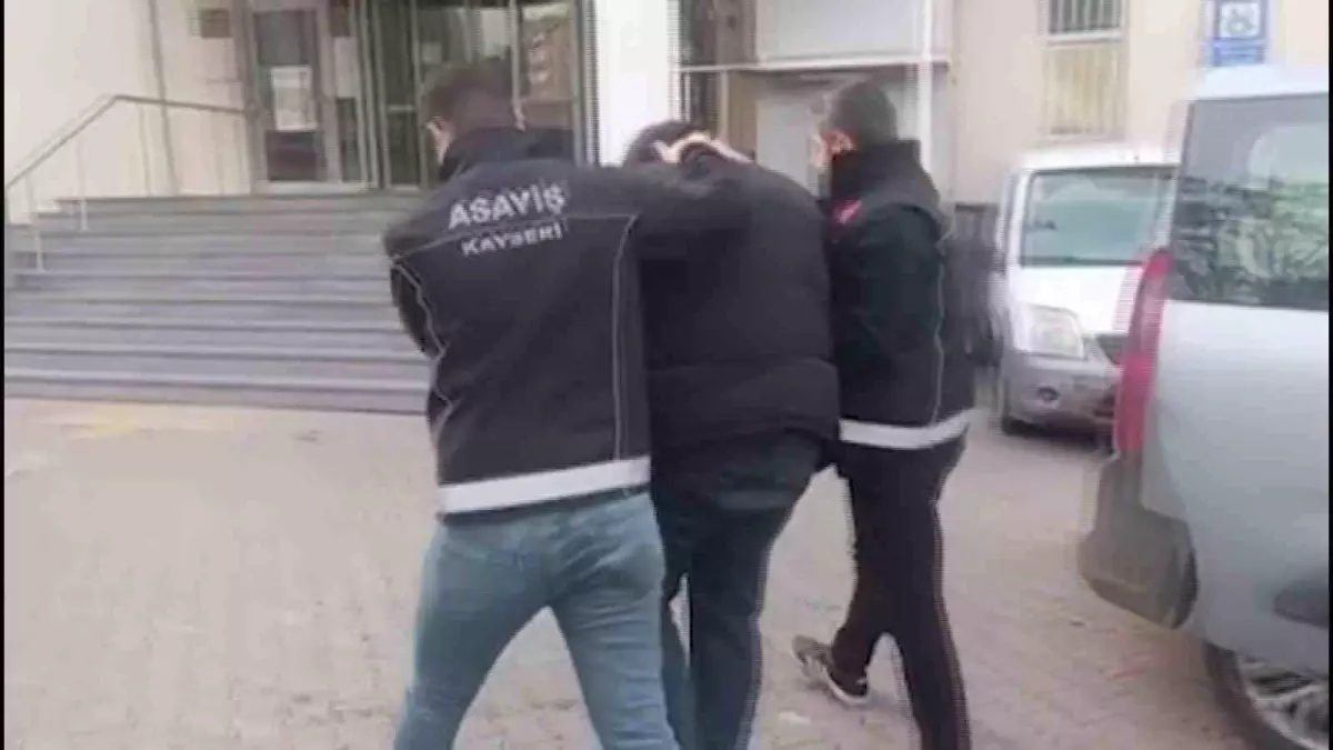 Kayseri\'de 11 Yıl Hapis Cezalı Şahıs Yakalandı