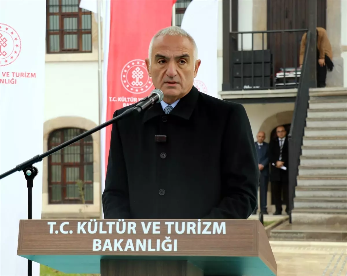 Merzifon Kızlar Mektebi Kütüphane Oldu