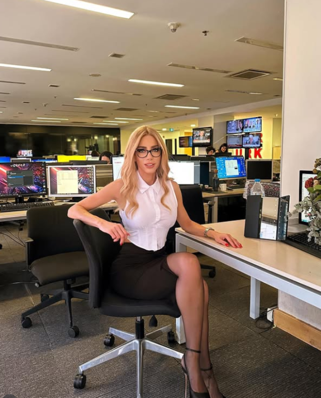 Spiker mi casus mu? Ela Rümeysa Cebeci'yle ilgili gündem yaratacak iddia Spiker mi casus mu? Ela Rümeysa Cebeci'yle ilgili gündem yaratacak iddia