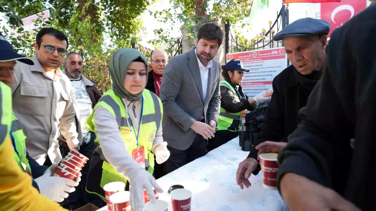 Tarsus\'ta sıcak çorba ikramı başladı