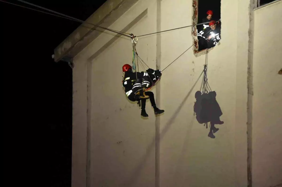 Tekirdağ\'da gerçeğini aratmayan arama kurtarma tatbikatı