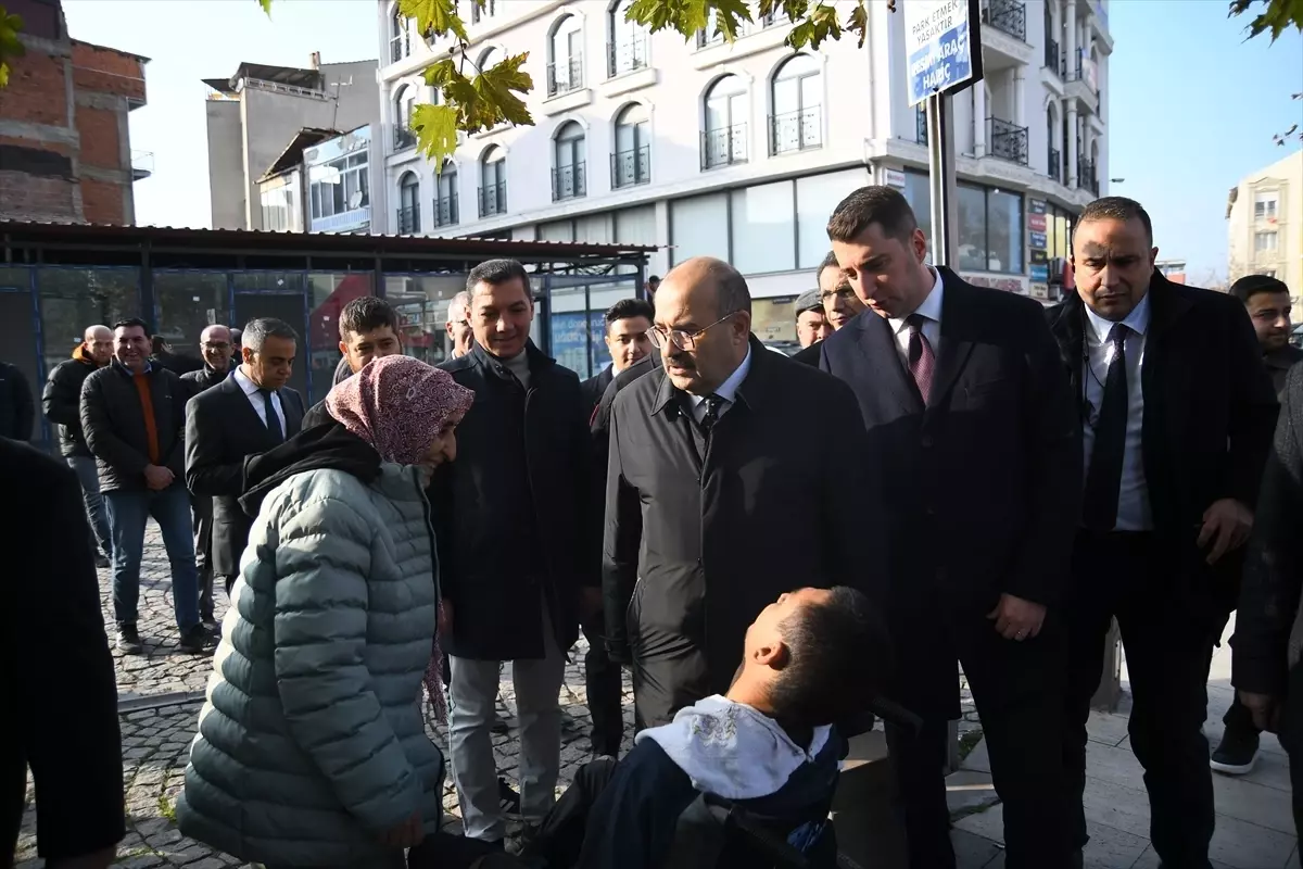 Vali Ustaoğlu Sındırgı\'da İncelemelerde Bulundu