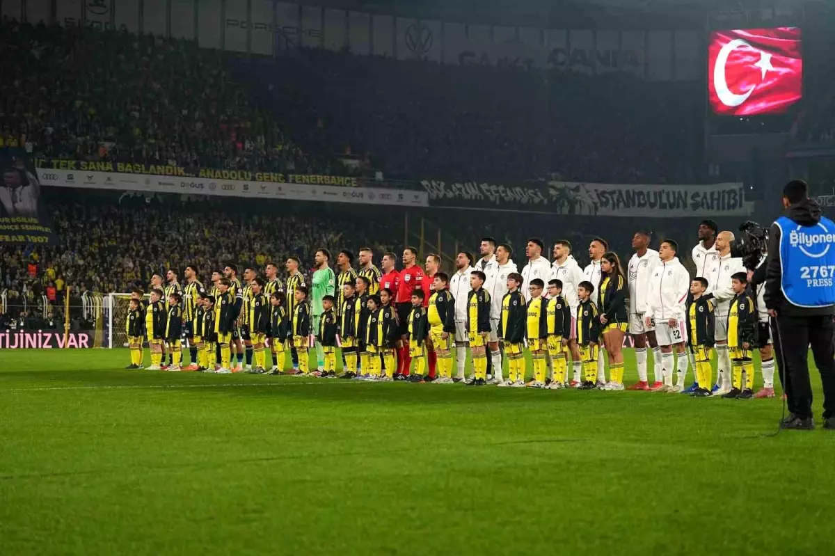 Fenerbahçe - Beşiktaş Maçı Golsüz Başladı