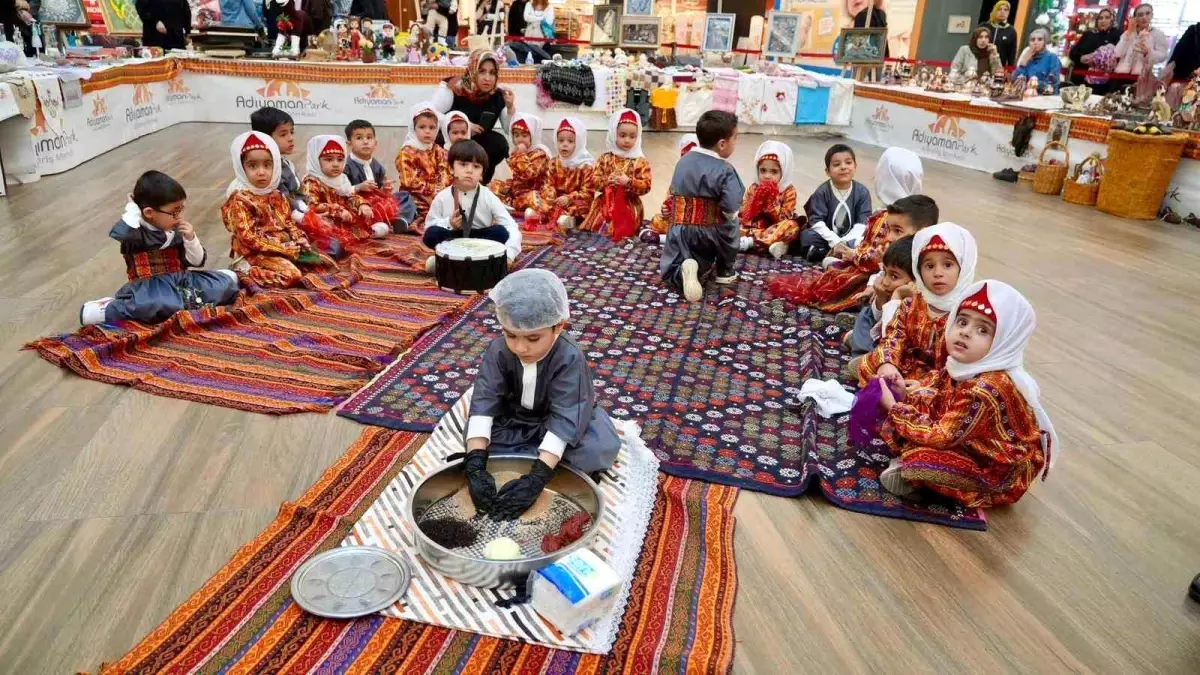 ADIMEK\'in yıl sonu sergisi açıldı