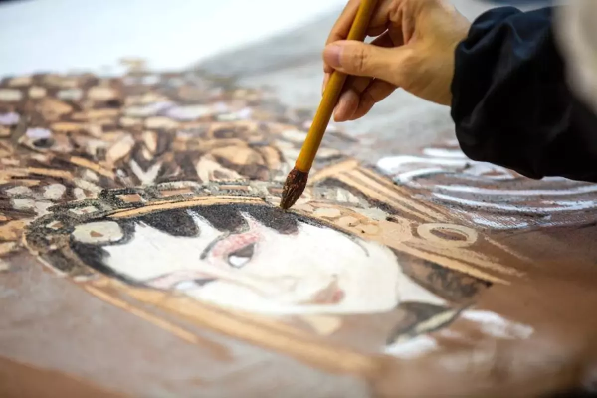 Wuyishan\'da Renkli Kaya Pigmenti Sanatı