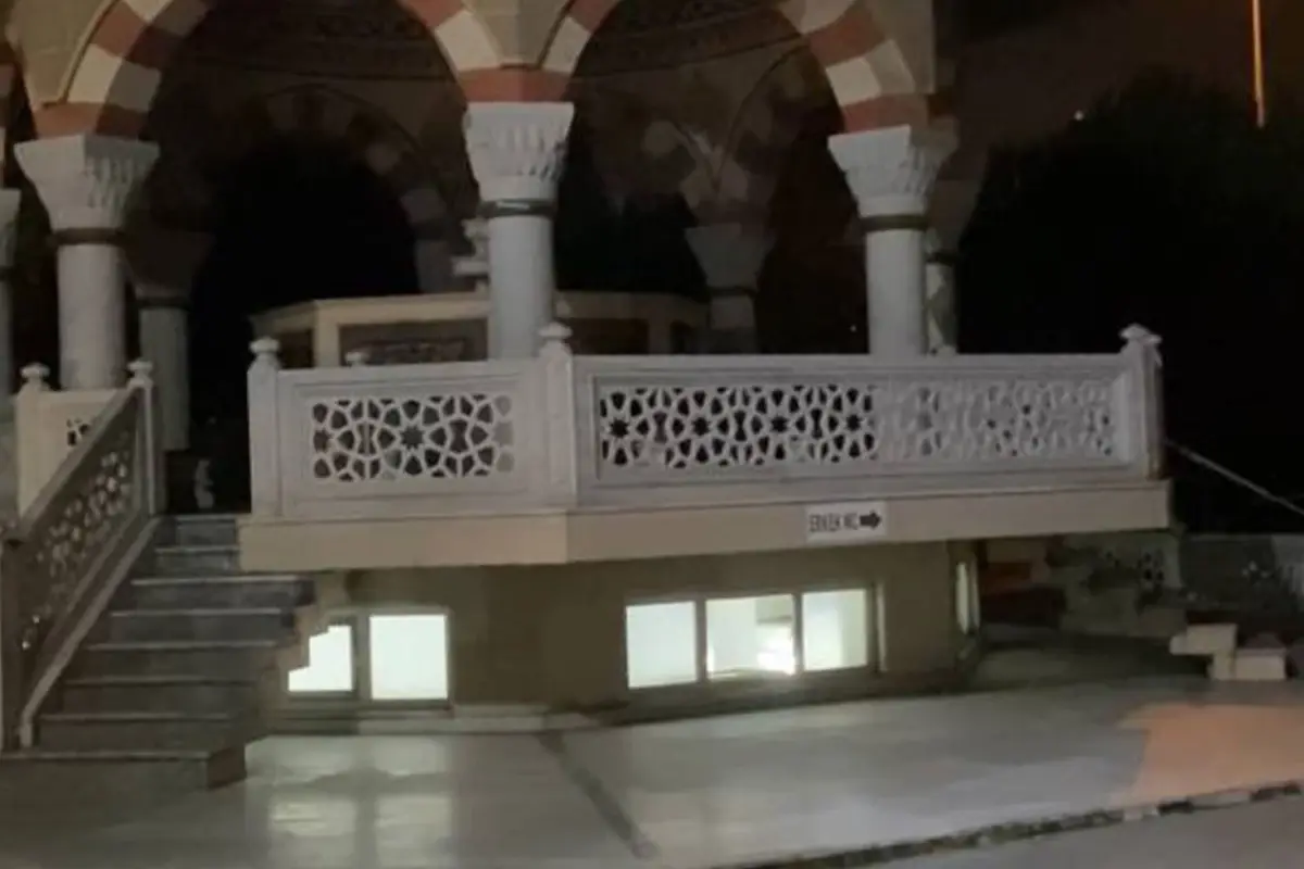 Cami tuvaletinde erkek cesedi bulundu