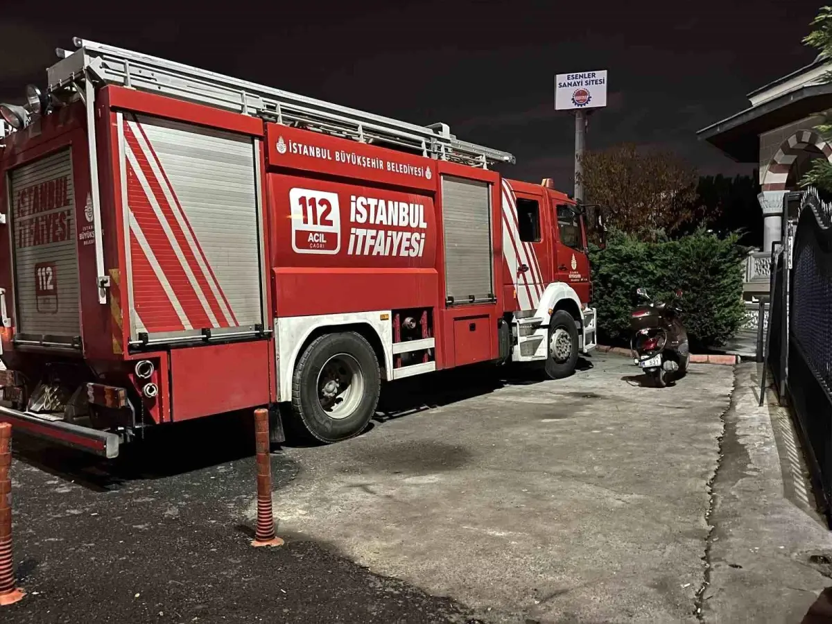 Başakşehir\'de Yaşlı Adam Cami Tuvaletinde Ölü Bulundu