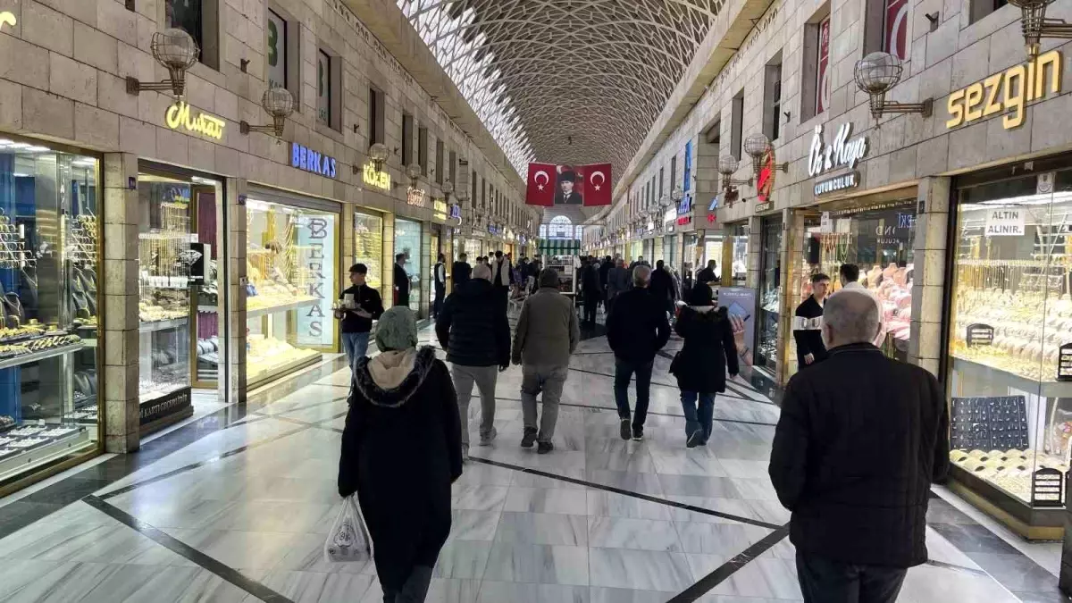 Bursa\'da Kira Zammı Esnafı Zorladı