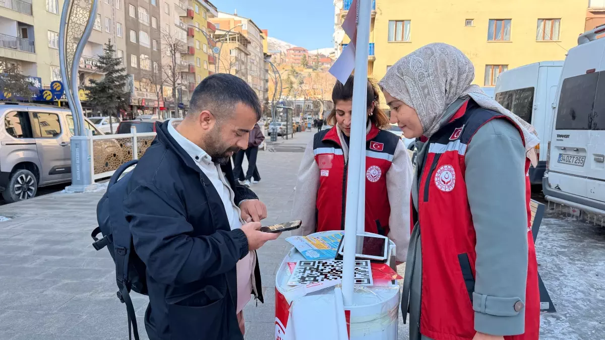 \'Dijital Dünyada Çocuk Hakları Sözleşmesi\', 81 ilde vatandaşların imzasına sunuldu