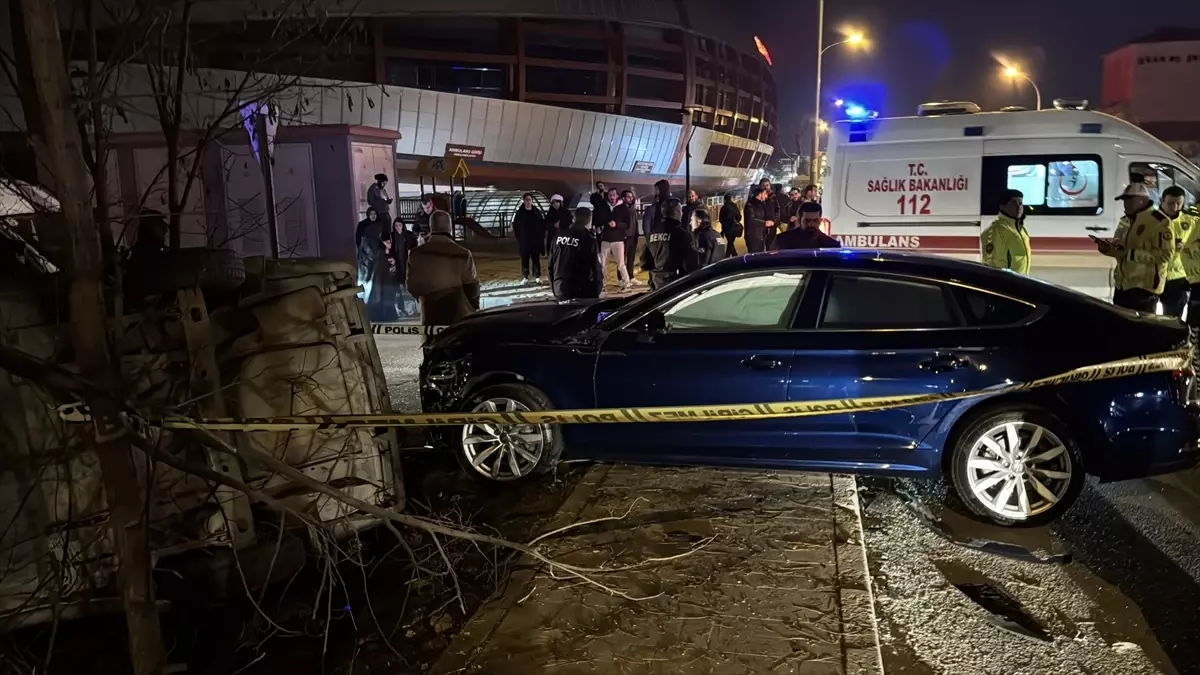 Erzincan\'da Kaza: 5 Yaralı