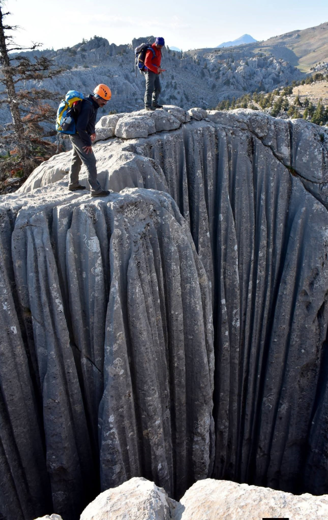 Giden Gelmez Dağları'nın korkutan uçurumları