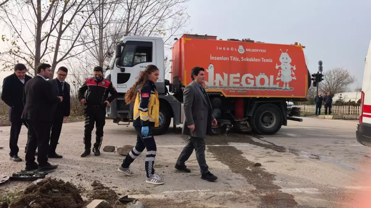 İnegöl\'de Trafik Kazası: 7 Yaralı